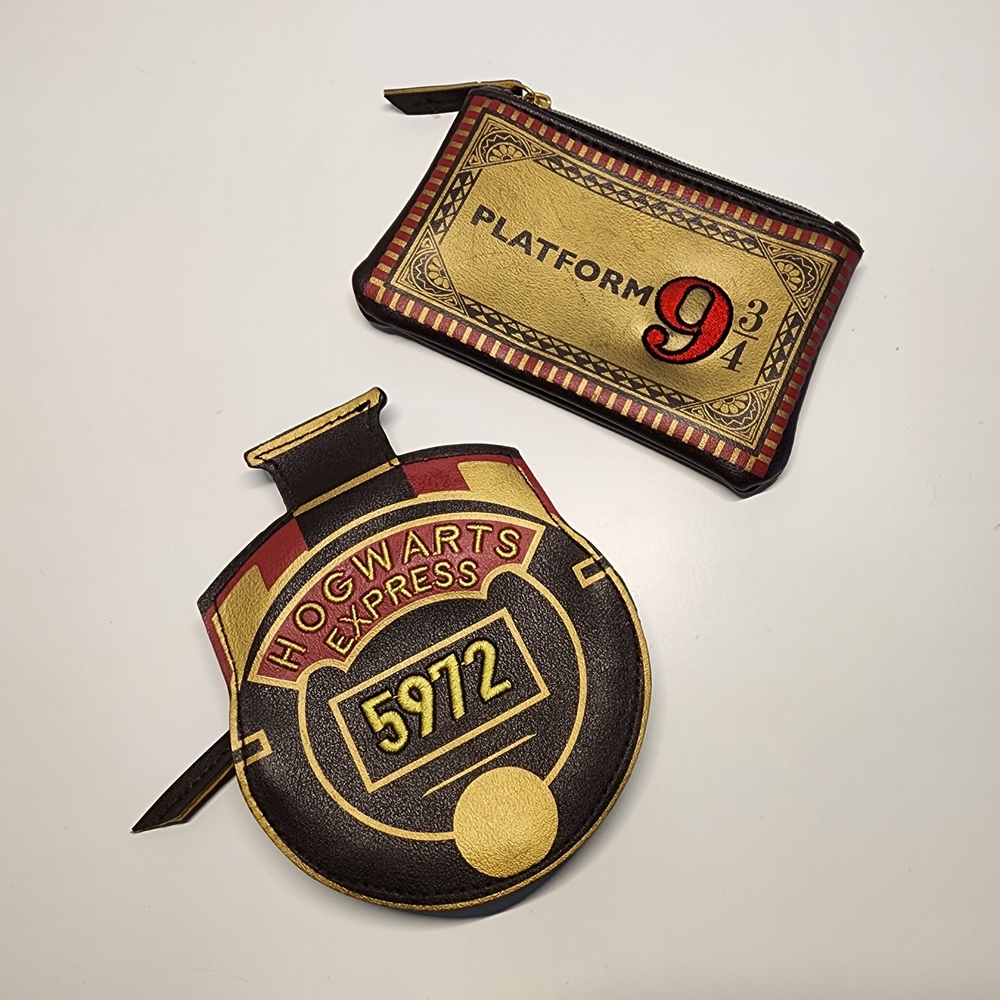 Hogwarts Express Coin Purse and Pouch Set - Picture 1 of 9